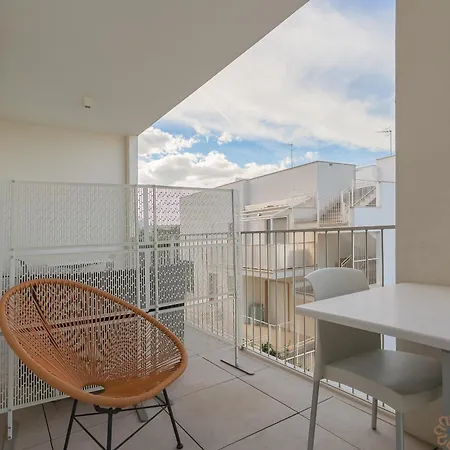 Petra Paura By Apulia *